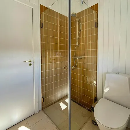 Summer House With Vibe Near